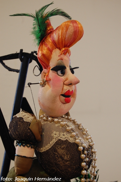 Construction de marionnettes professionnels en tissu